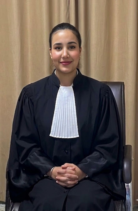 الأستاذة يسرى الناصري